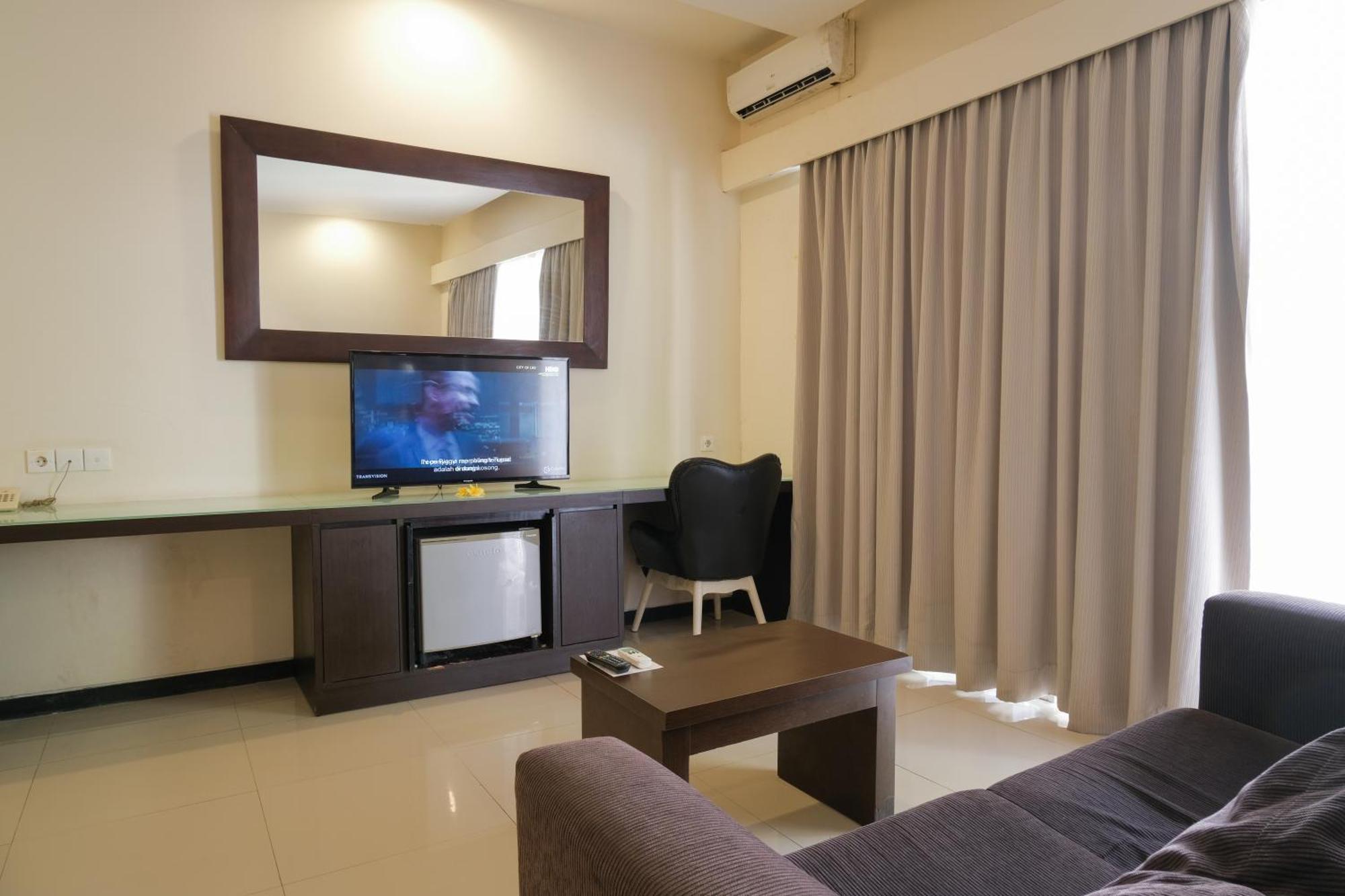 Sunset Mansion Aparthotel 4*