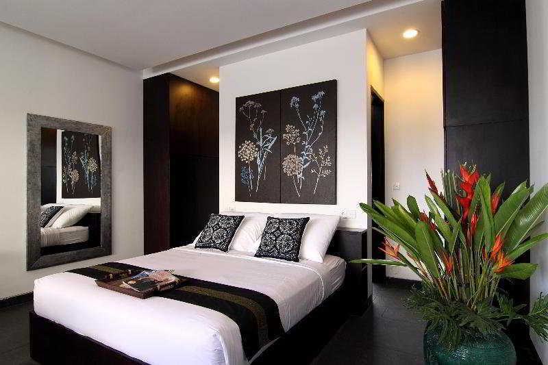 Sunset Mansion Aparthotel 4*