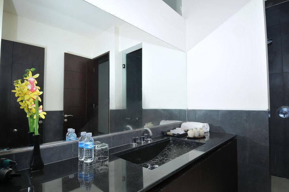 Sunset Mansion Aparthotel 4*